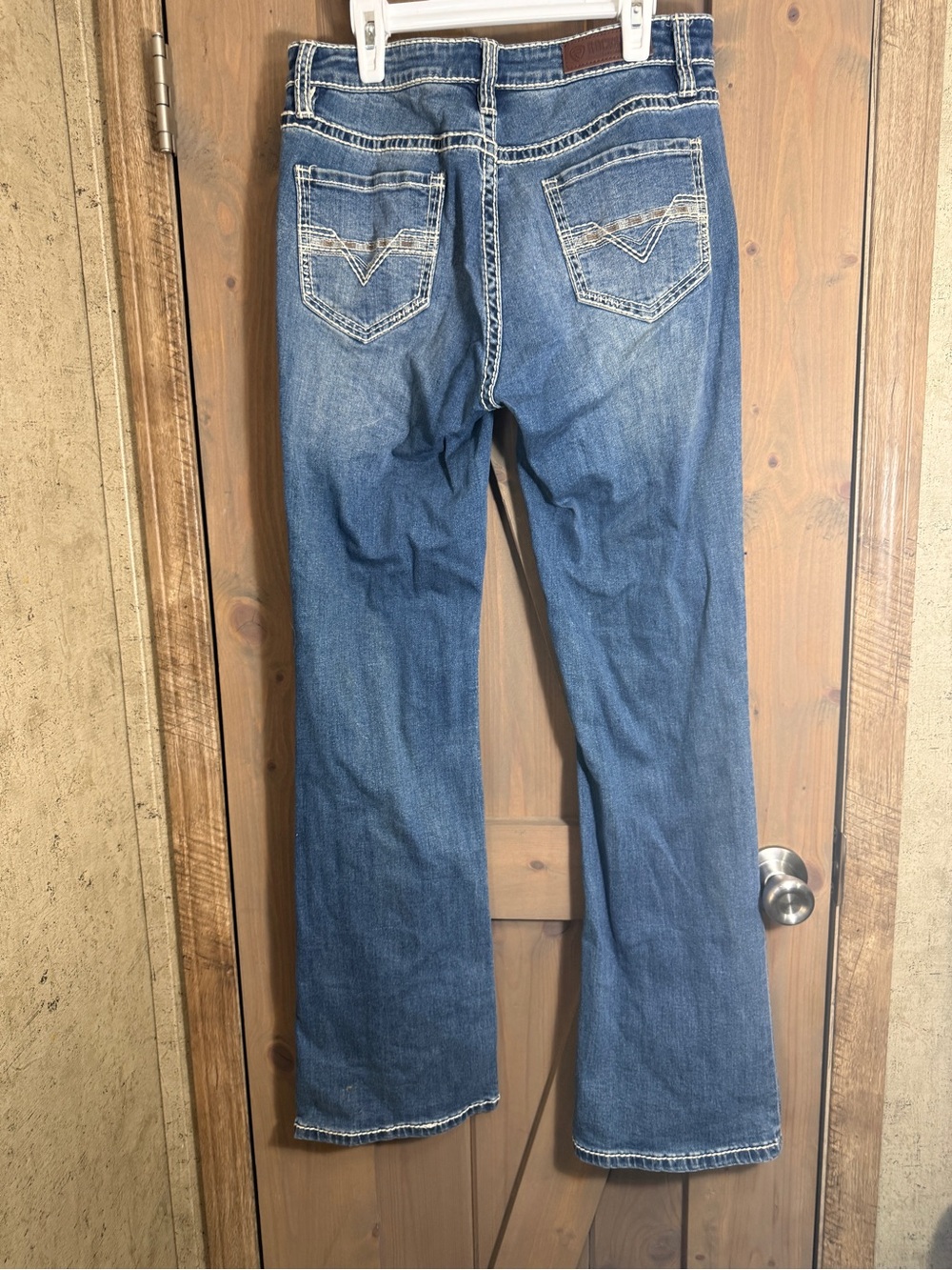 Mid-Rise Women's Bootcut Jeans in Classic Blue Denim - Picture 2 of 4